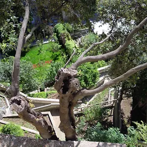 https://villa-lara-hotel-campania.hotels-amalfi.com